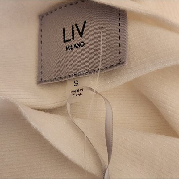 LIV MILANO EGGSHELL BEADED HEART SWEATER SIZE SMALL - Picture 4 of 5